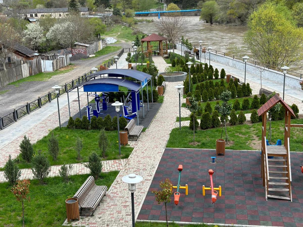 Vitali Apartment Borjomi Bagian luar foto